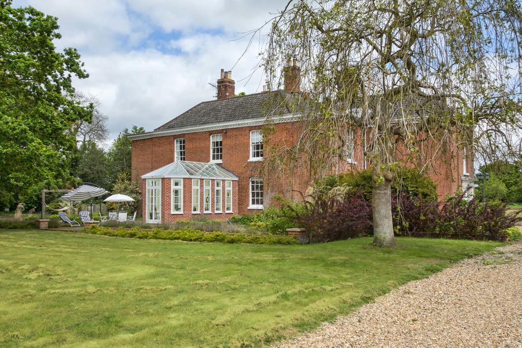 Lingwood Hall Exteriör bild