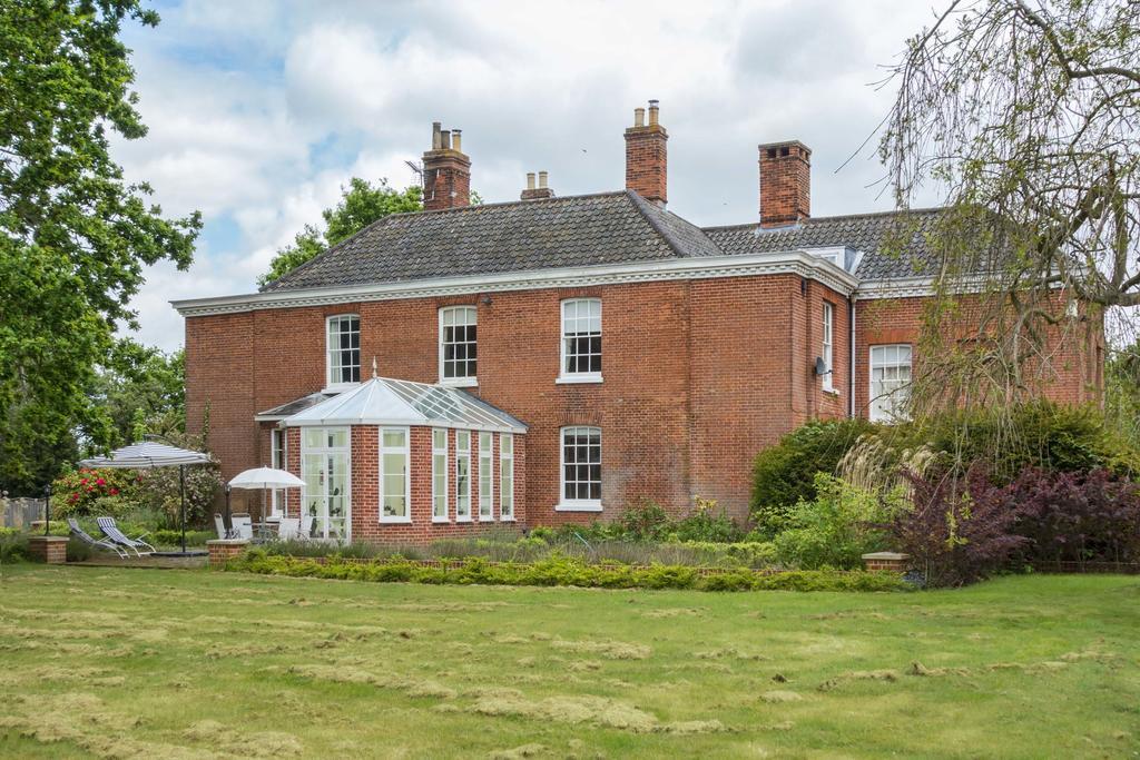 Lingwood Hall Exteriör bild